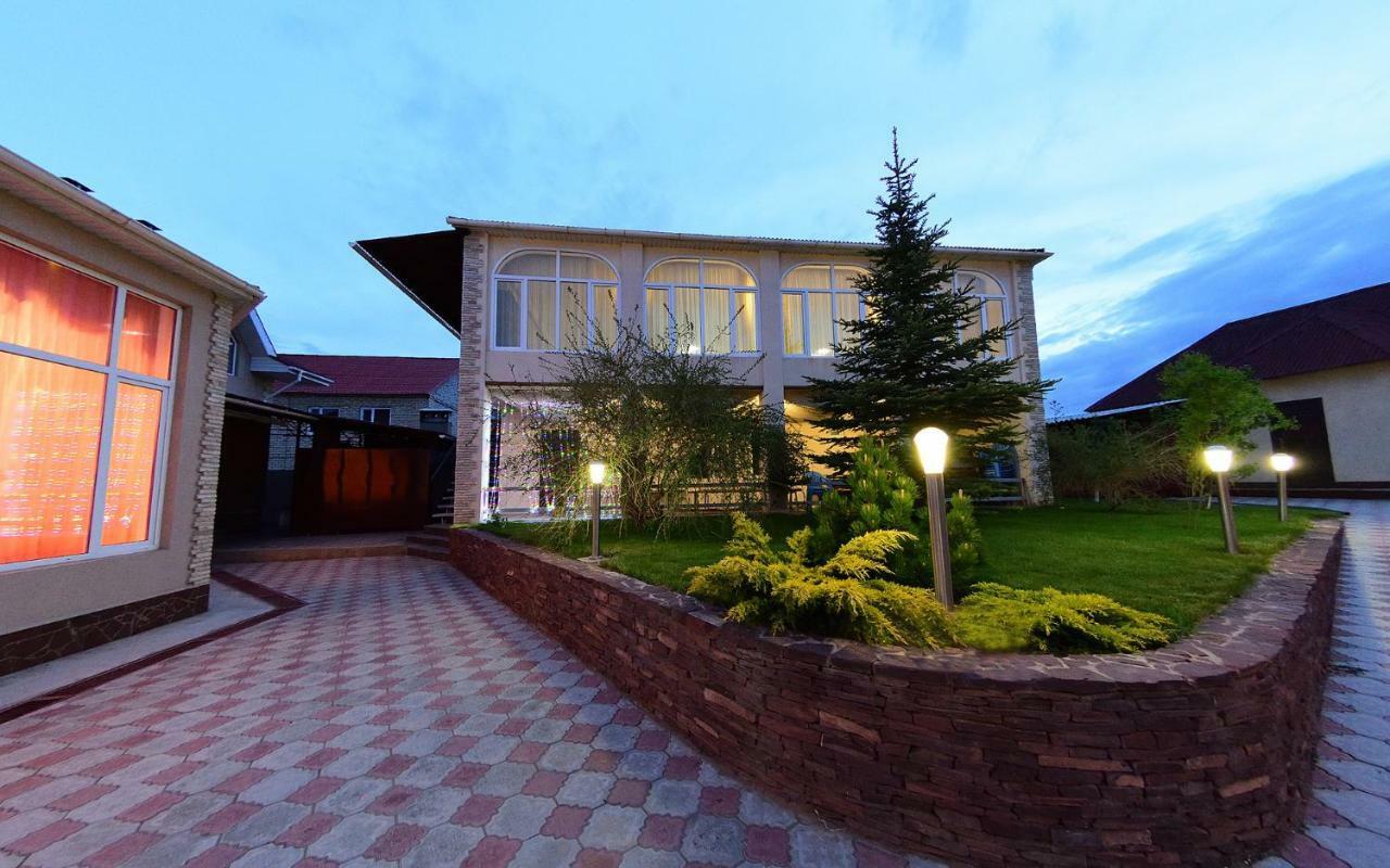 Zlata Inn Tamchy Esterno foto