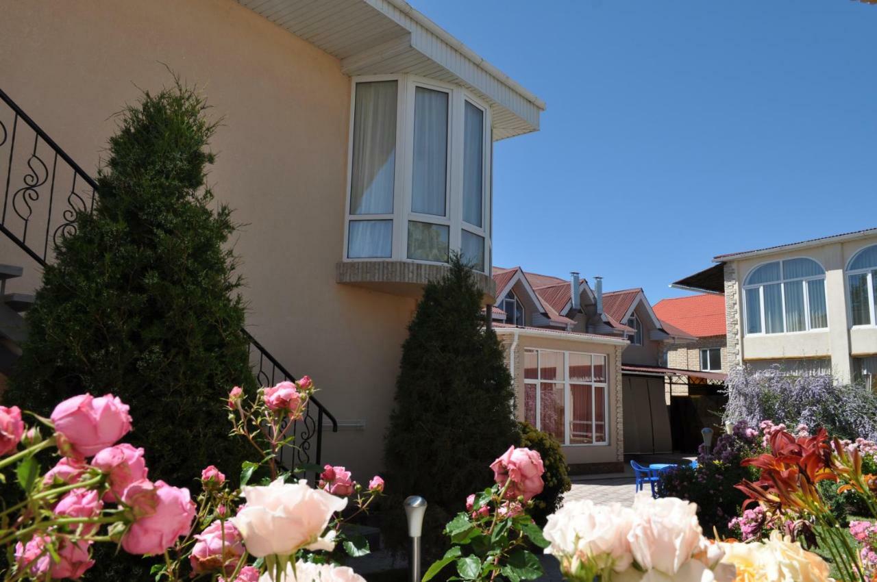 Zlata Inn Tamchy Esterno foto